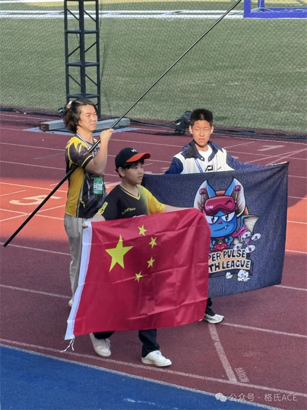 龍隊(duì)、小白、果果